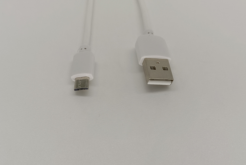 5.7-白色PVC Micro充電線02
