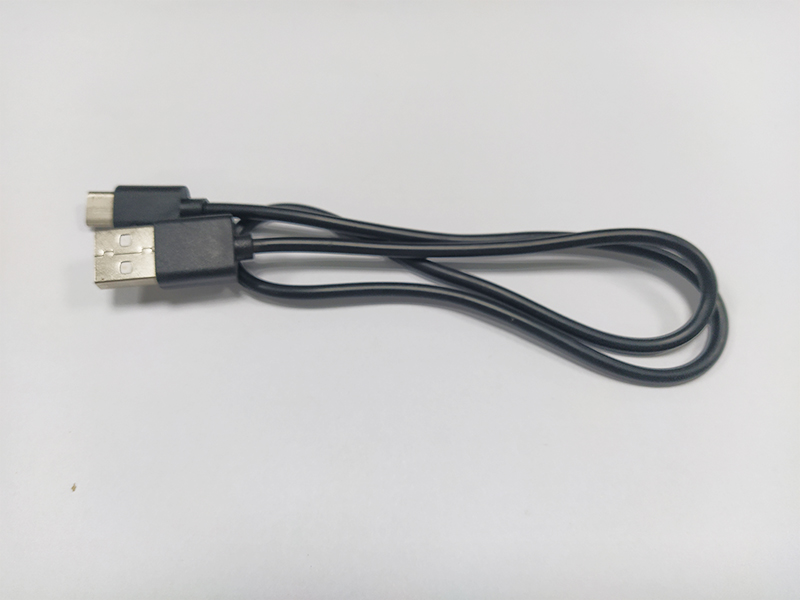 學生直板夾USB充電數據線，聯鑫德誠USB數據線定制廠家